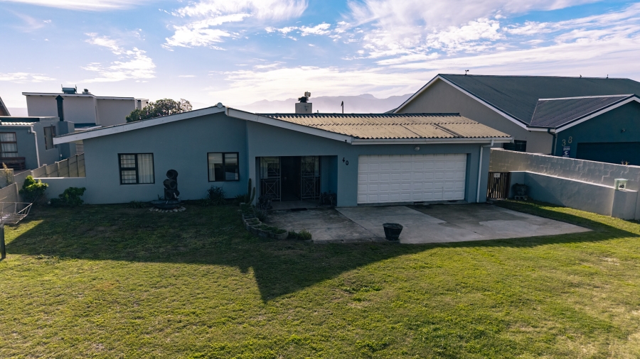 3 Bedroom Property for Sale in De Kelders Western Cape
